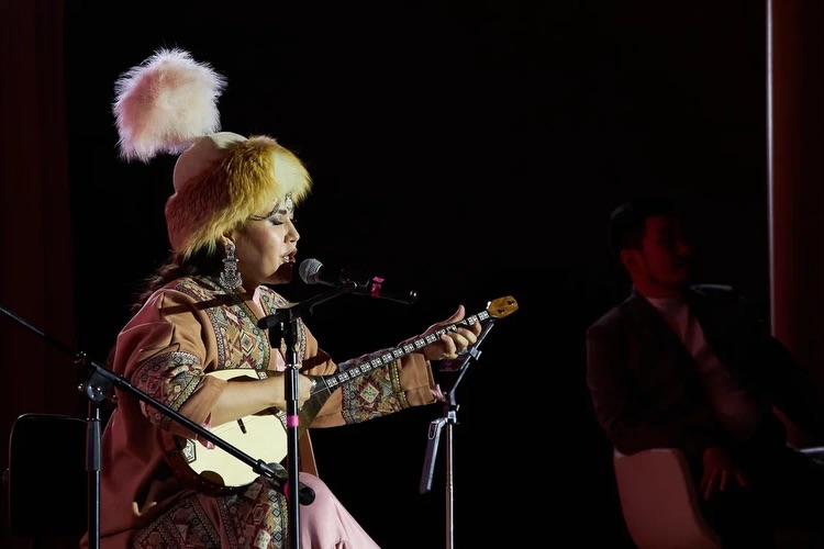 استانادا «الداسپان» شىعارماشىلىق كەشى ءوتتى