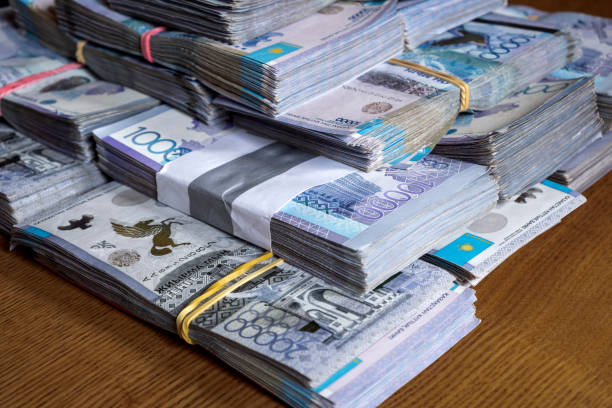 قايتارىلعان اكتيۆتەر: دۋبايداعى ۆيللالار مەن «دۋمان» قوناق ءۇيى ساتىلدى