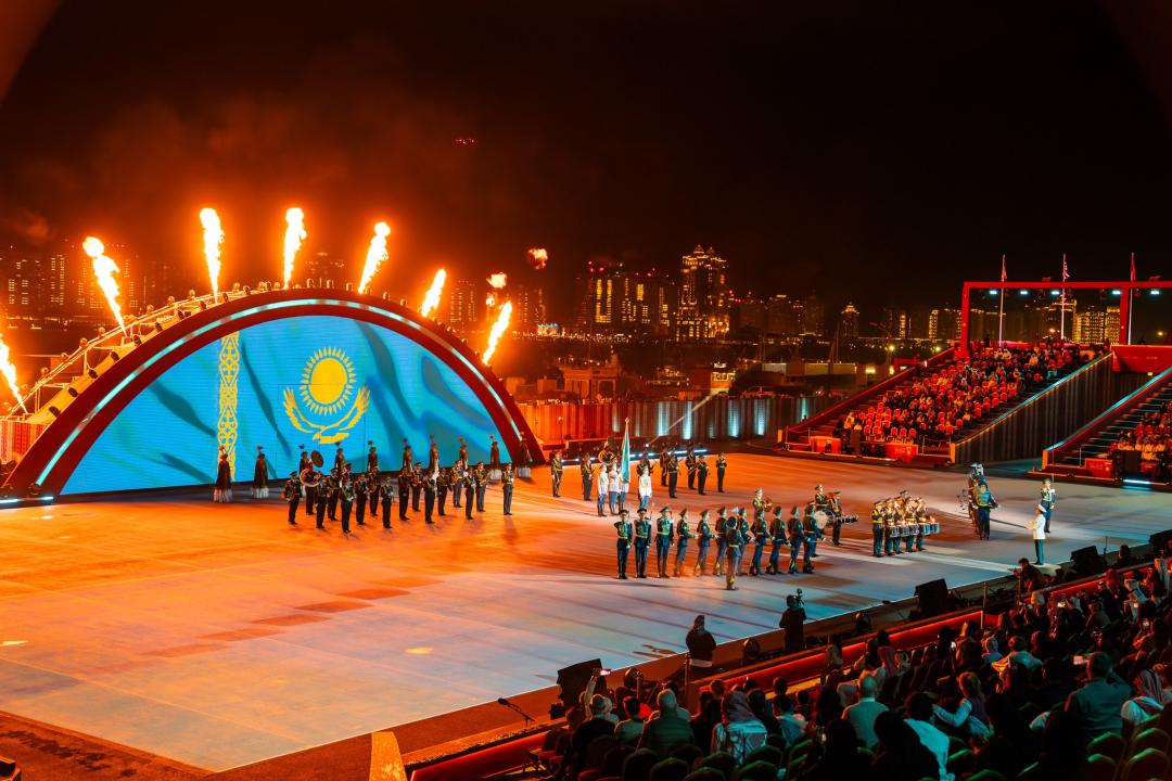 اسكەري قىزمەتشىلەر حالىقارالىق فەستيۆالدە ونەر كورسەتتى