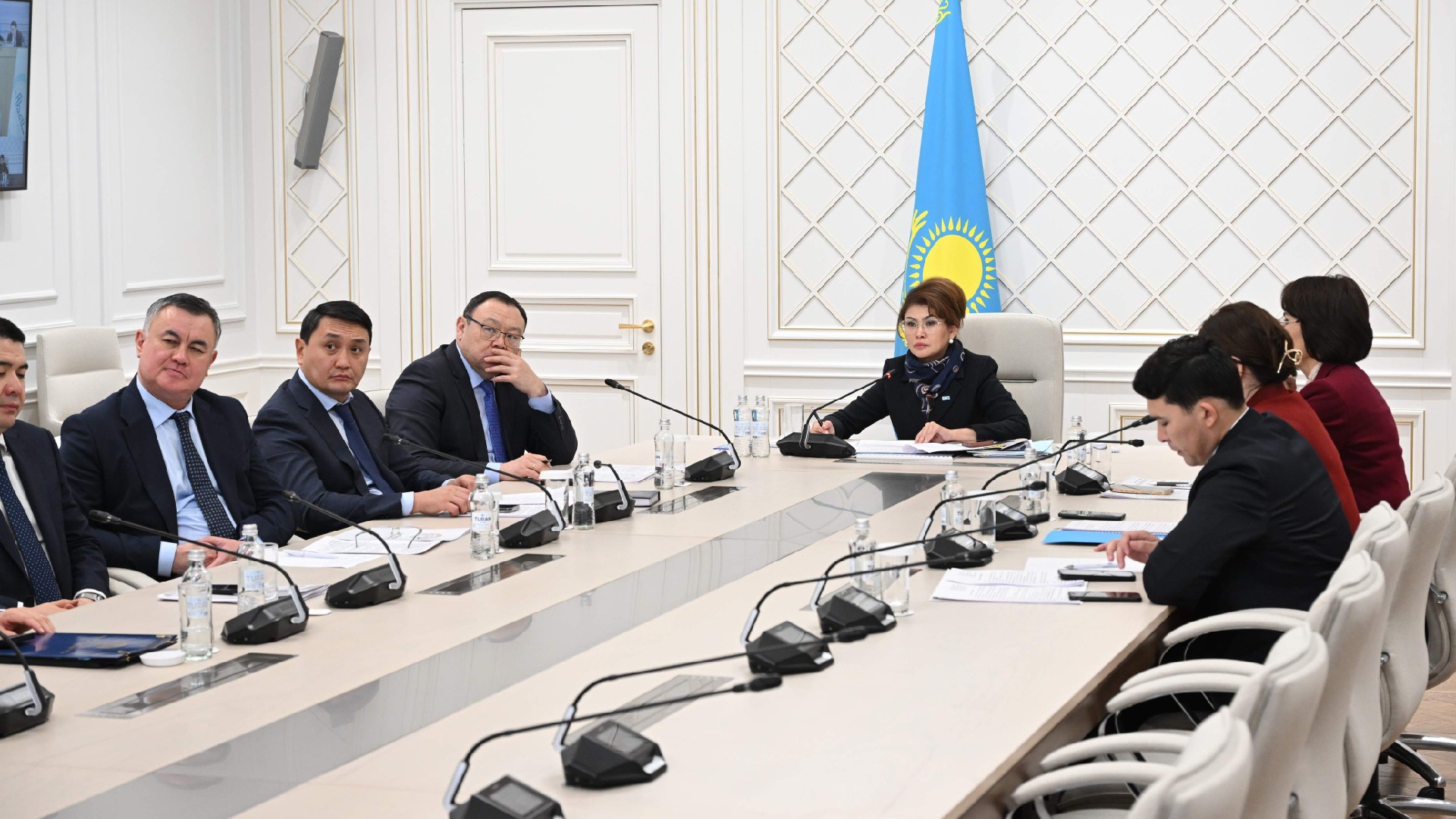 الەۋمەتتىك سالا الەۋەتىن ارتتىرۋدىڭ باسىمدىعى