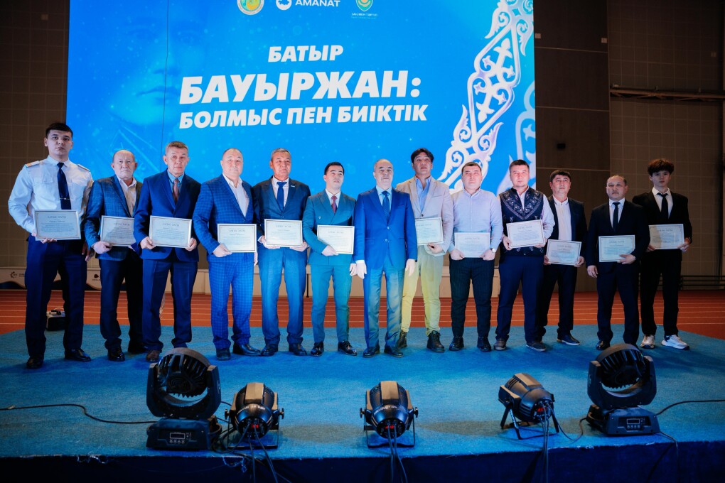 ورالدا باۋىرجان مومىش ۇلىنا ارنالعان پاتريوتتىق فورۋم ءوتتى