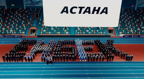 جۇمىسشى ماماندىقتار جىلىنىڭ جابىلۋىنا ارنالعان فلەشموب ءوتتى