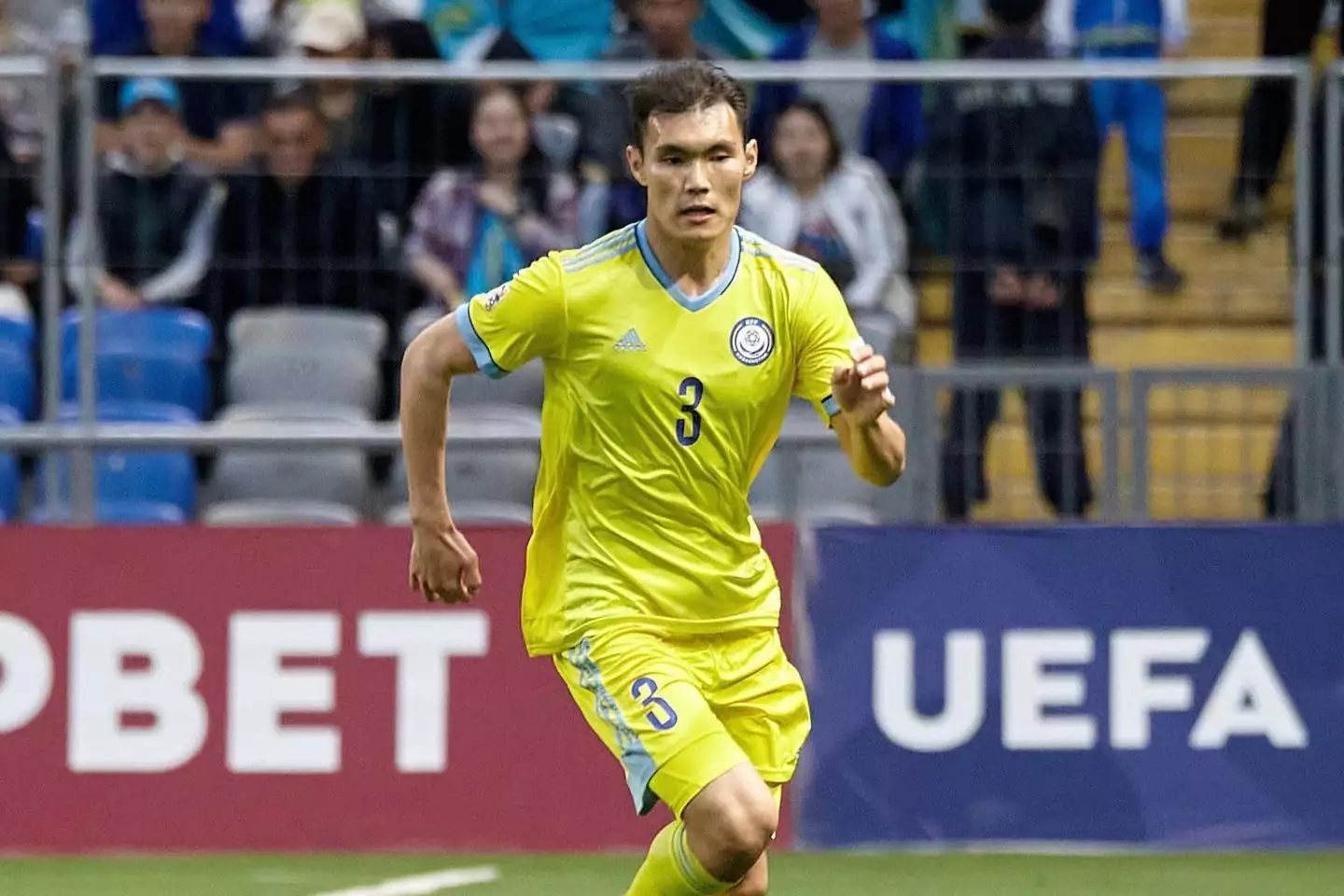 قازاقستاننىڭ ۇزدىك فۋتبولشىلارى كىمدەر؟