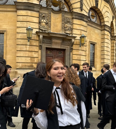 مەرۋەرت بيجانوۆا: وكسفورد بالا كۇنگى ارمانىمدى ورىندادى