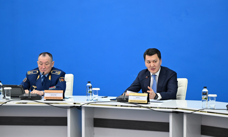 مەملەكەتتىك كەڭەسشى اسكەري-پاتريوتتىق تاربيە جونىندەگى جۇمىستى كۇشەيتۋدى تاپسىردى