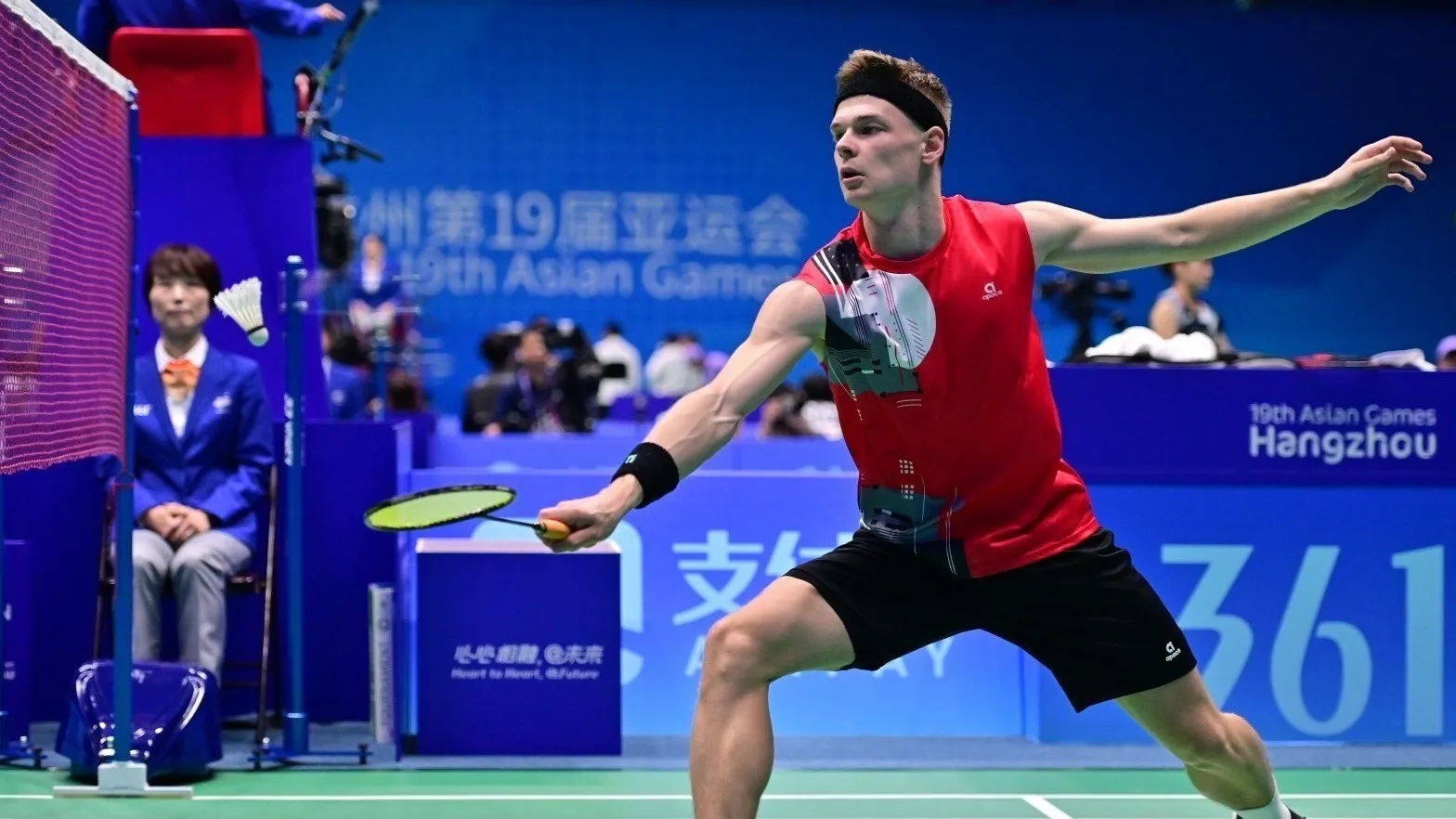 بادمينتونشى دميتري پانارين داككادا دارا شىقتى