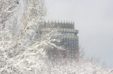 الماتىدا كەشە باستالعان قار بۇگىن كەشكە دەيىن جاۋدى