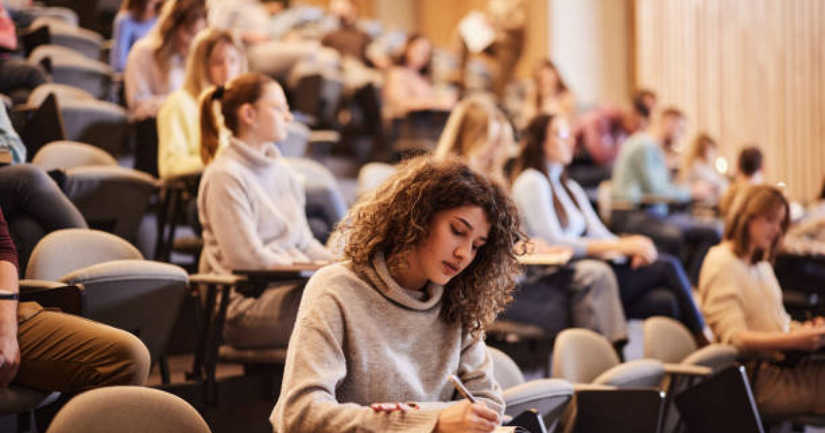 2025 جىلى ەلىمىزگە شەتەلدەن 35 مىڭ ستۋدەنت كەلگەن