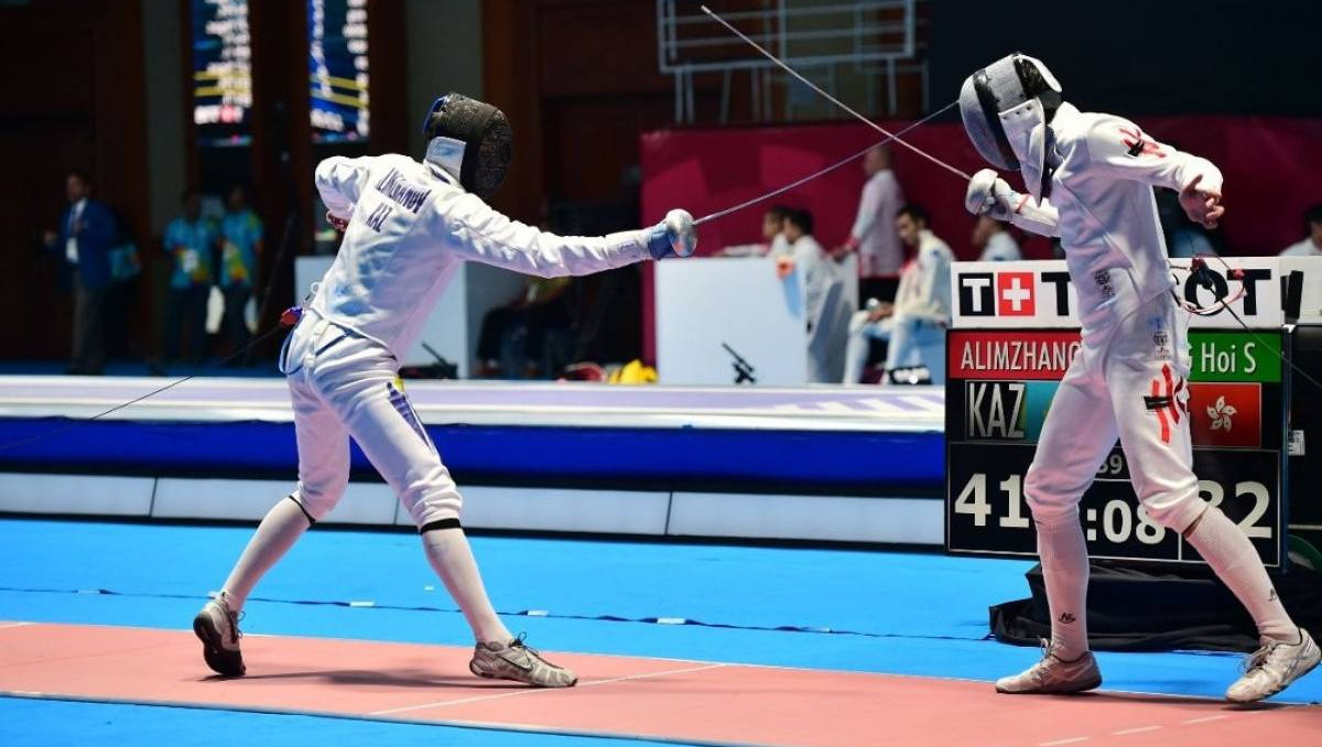 سەمسەرلەسۋشىلەر فۋدجەيرادا سايىسقا تۇسەدى