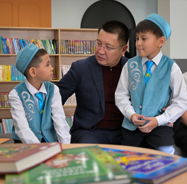 قايتا تۇلەگەن كىتاپحانالار