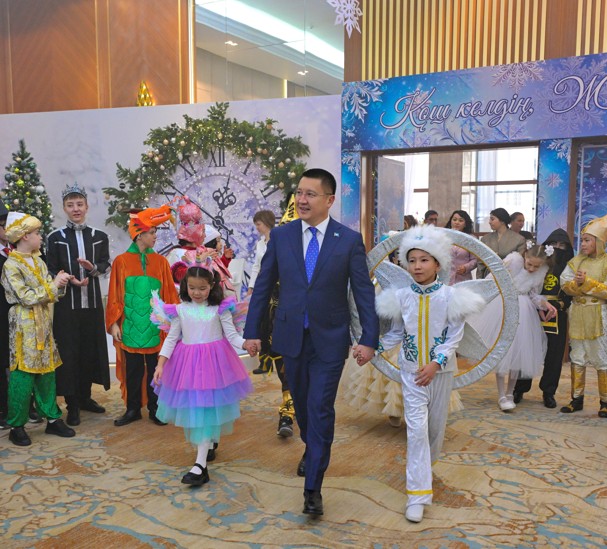 جاڭا جىل الدىنداعى عاجايىپ