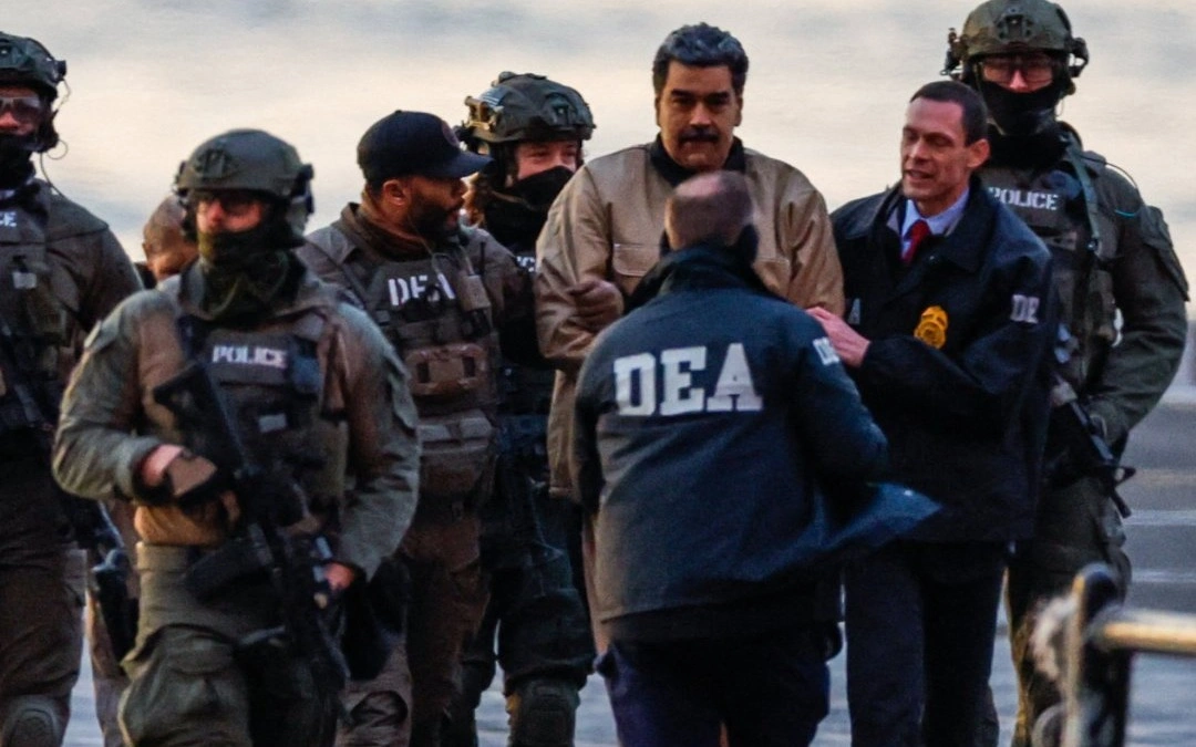 مادۋرو نيۋ-يوركتەگى فەدەرالدى سوتقا جەتكىزىلدى