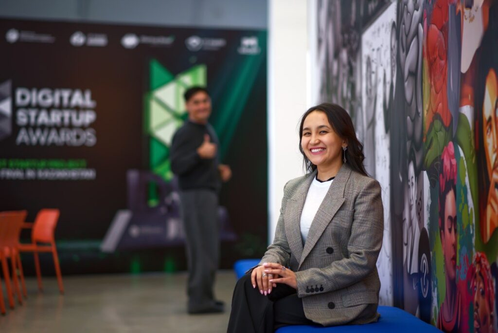 ستوماتولوگيا جۇمىسىن جۇيەلەگەن