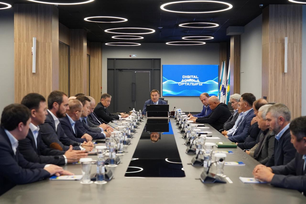 اقمولا وبلىسىندا اۋىل شارۋاشىلىعى سالاسىنا جاساندى ينتەللەكت ەنگىزىلۋدە