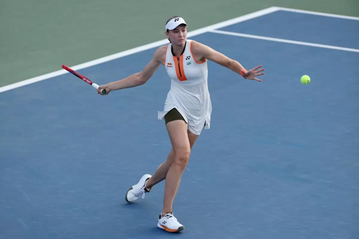 ەلەنا رىباكينا پاۋلا بادوسادان باسىم ءتۇستى