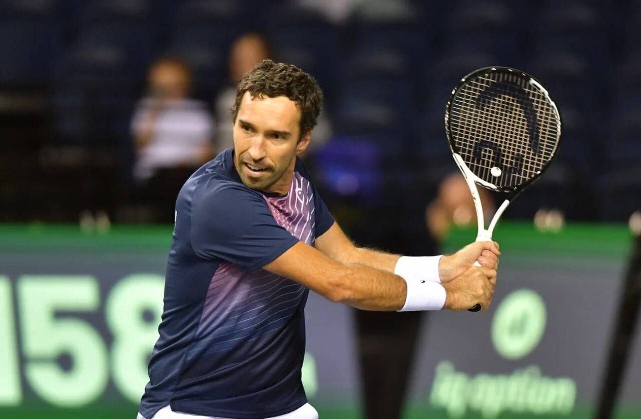 ميحايل كۋكۋشكين شيرەك فينالعا شىقتى