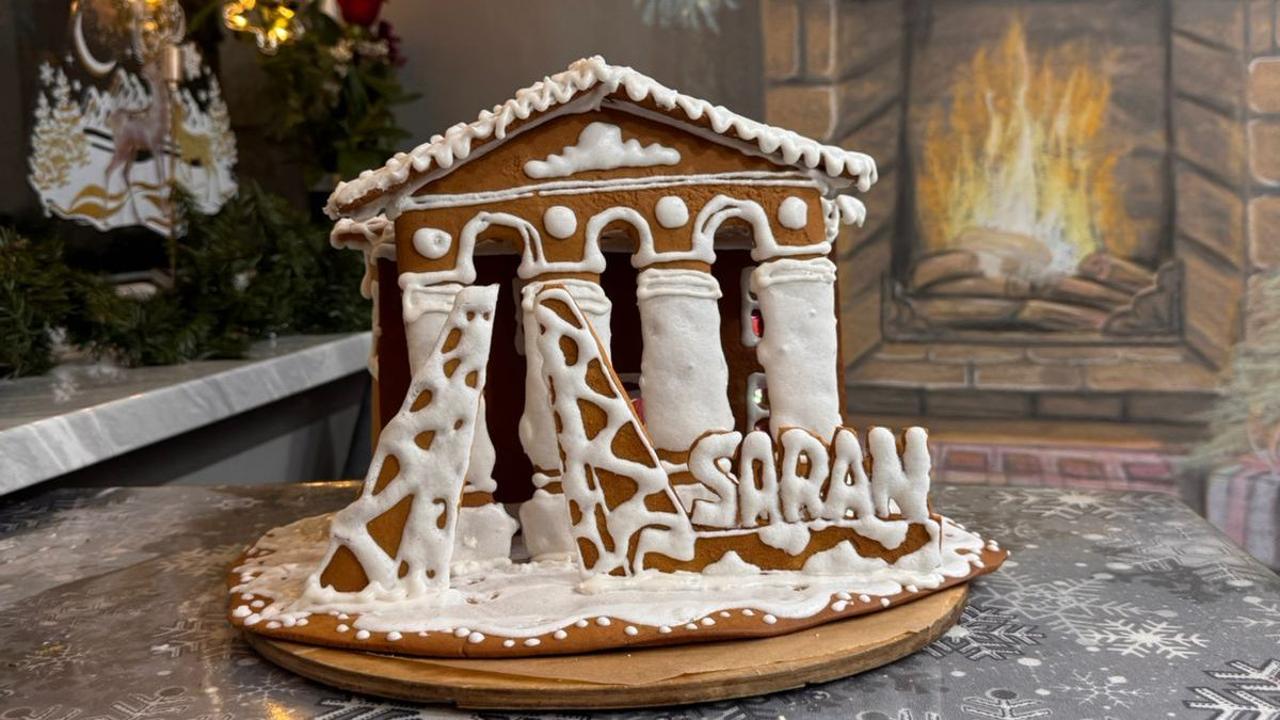 ساراندىق وتباسى قالالىق مادەنيەت ءۇيىن بەينەلەيتىن توقاش ءپىسىردى