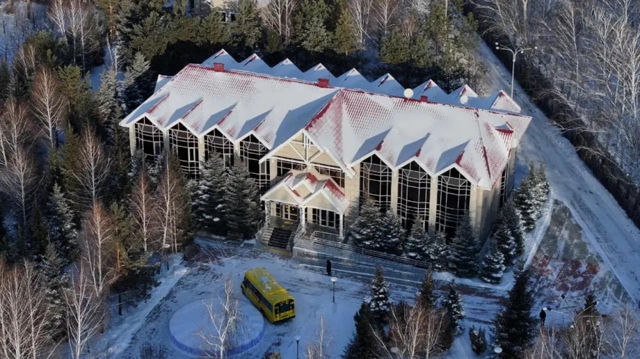 قوستاناي وبلىسىندا مۇگەدەكتىگى بار بالالارعا ارنالعان زاماناۋي وڭالتۋ ورتالىعى اشىلدى