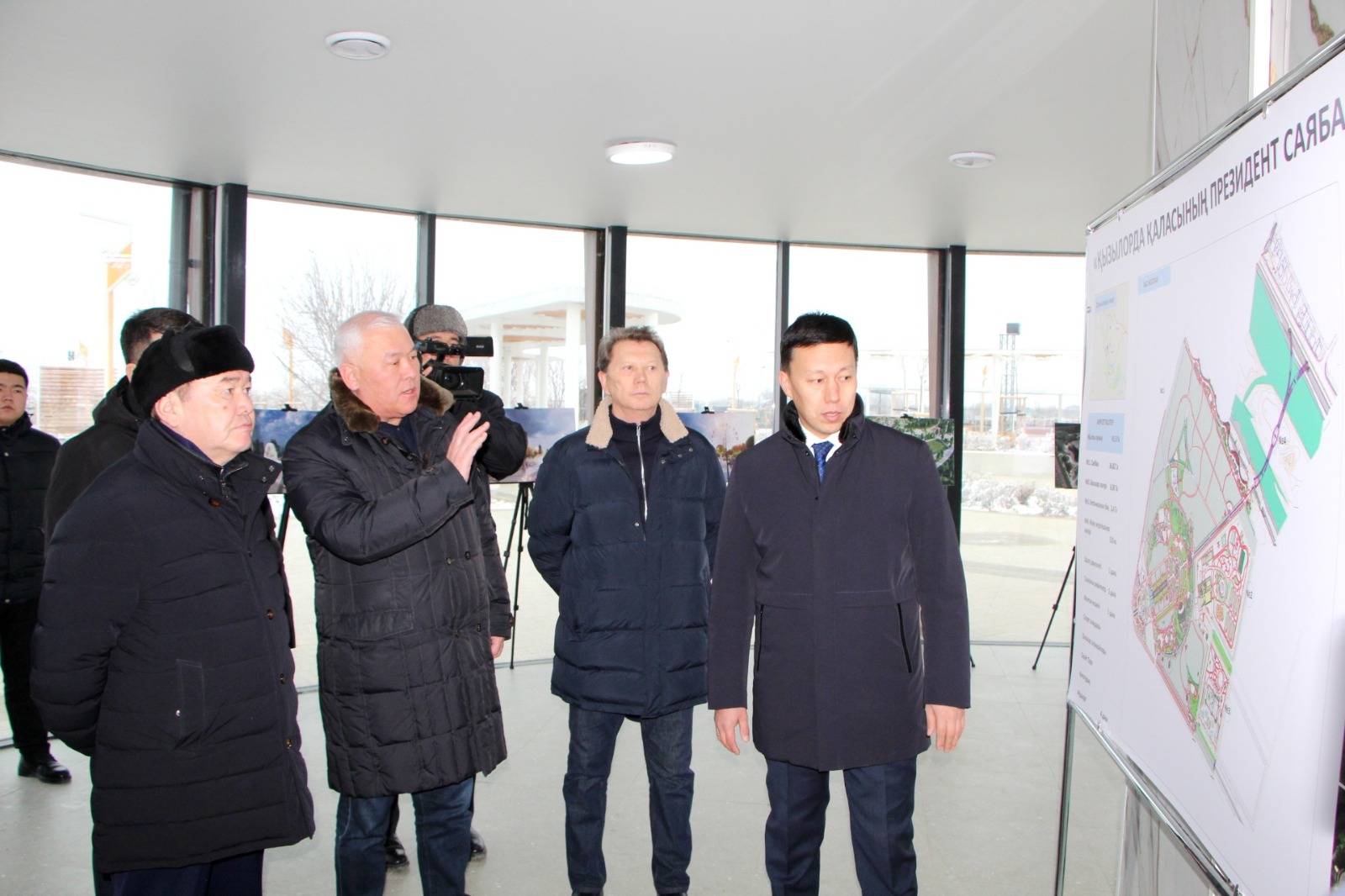 مۇرات ابەنوۆ: شەتەلدىك اگرەگاتور كومپانيالار ەڭبەك تالاپتارىن ءجيى بۇزادى