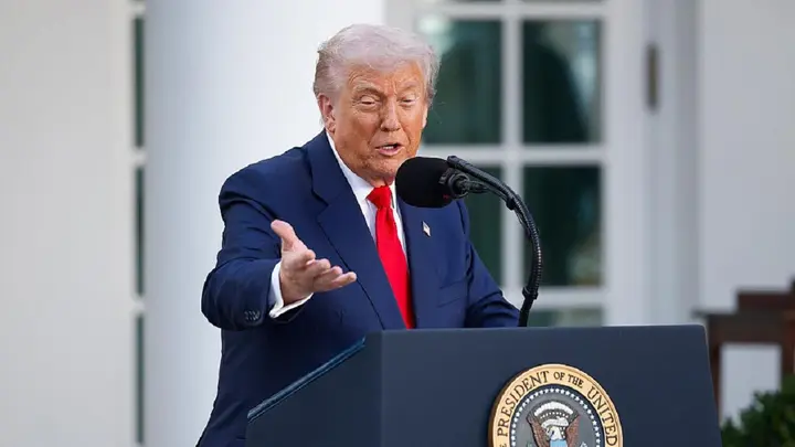 ترامپ ءوزىن ۆەنەسۋەلا پرەزيدەنتىنىڭ مىندەتىن اتقارۋشى دەپ مالىمدەدى