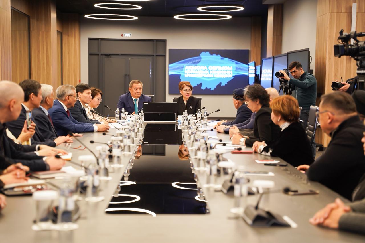 الەۋمەتتىك ماسەلەلەرگە باسىمدىق بەرىلدى