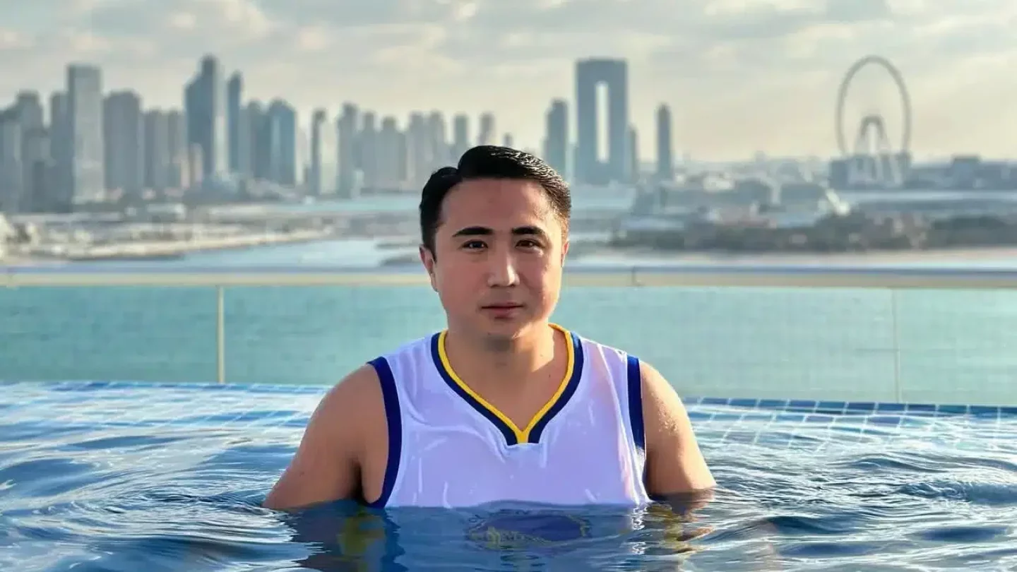 قارجى مونيتورينگ اگەنتتىگى بلوگەر قايسار قامزاعا نەلىكتەن ىزدەۋ جاريالاعانىن ايتتى