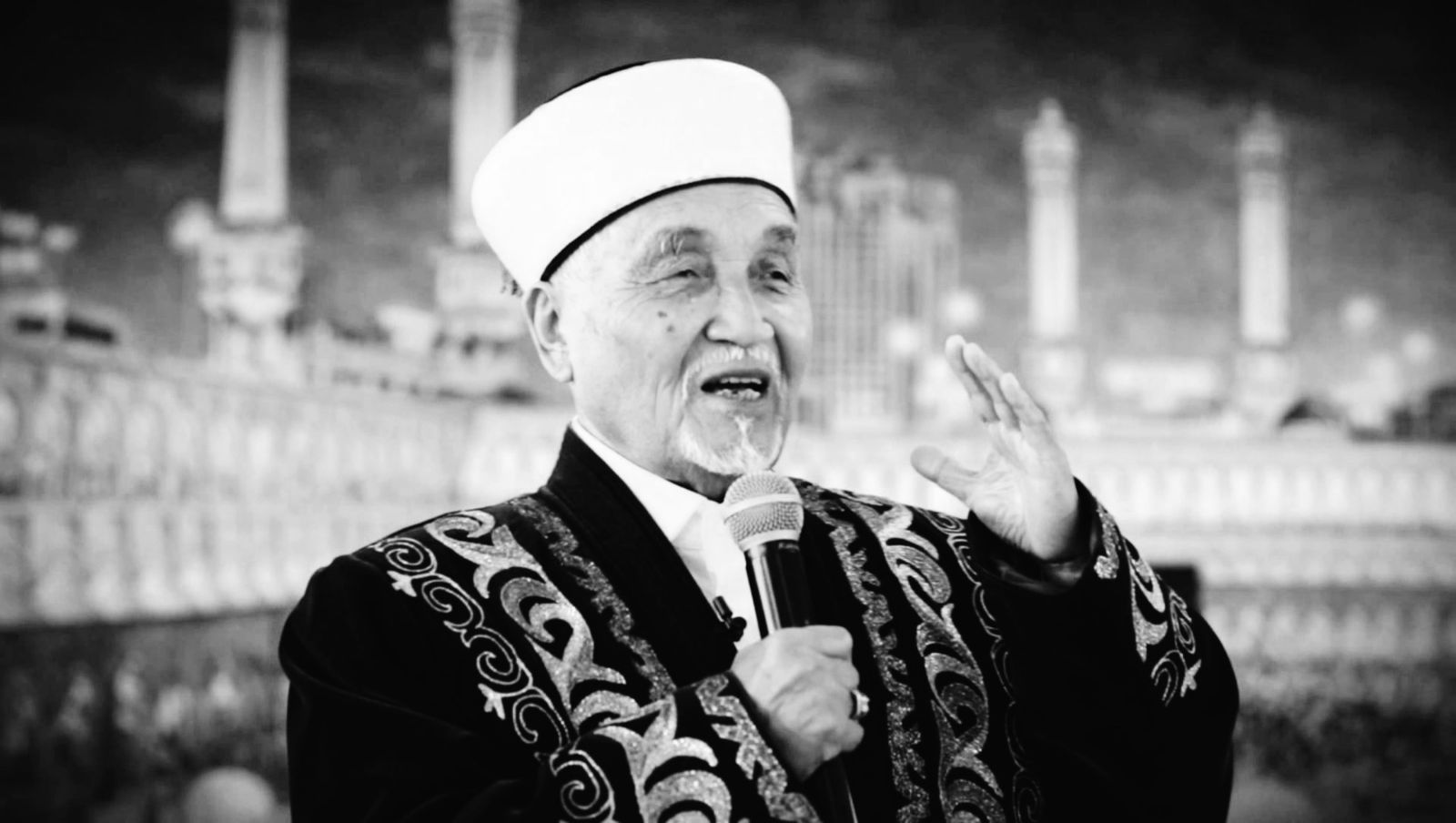 قازاقستاننىڭ تۇڭعىش ءمۇفتيى راتبەك قاجى نىسانباي ۇلى ومىردەن ءوتتى