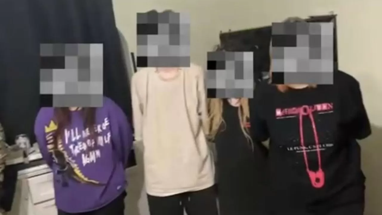 قاراعاندىدا پوليتسەيلەر ەسىرتكى تاراتۋمەن اينالىسقان ەكى كۇدىكتىنى قولعا ءتۇسىردى