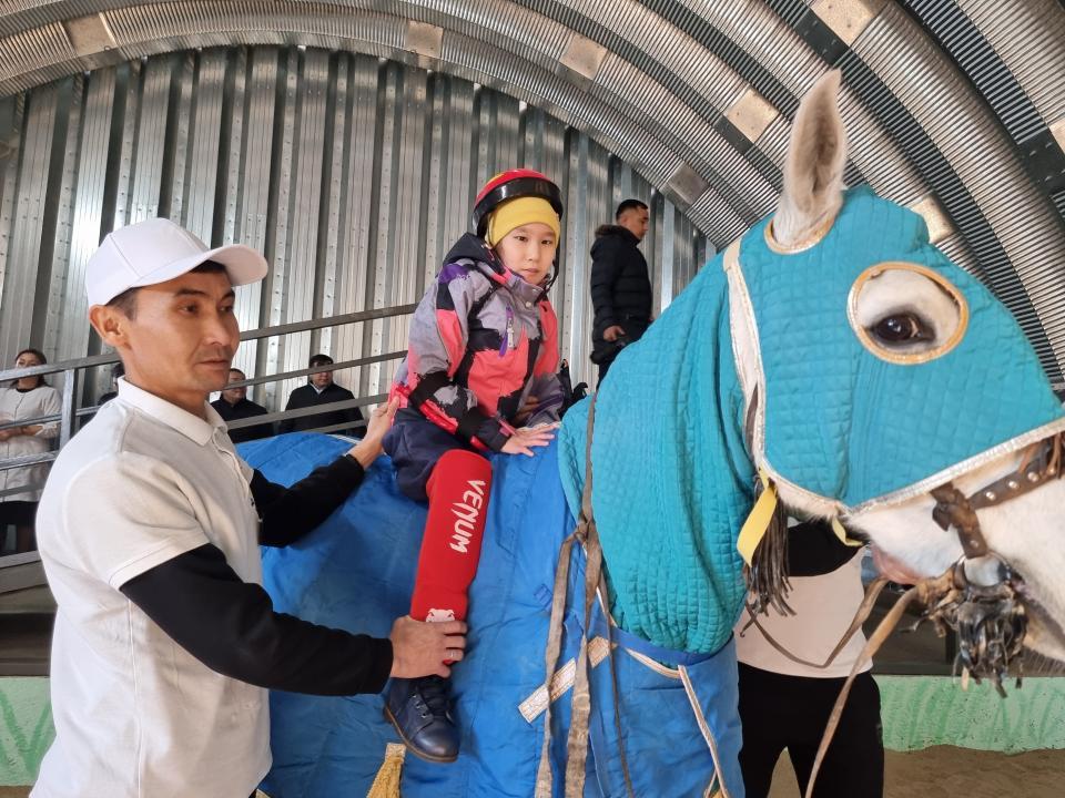 اتقا ءمىنۋدىڭ ارتىقشىلىعى