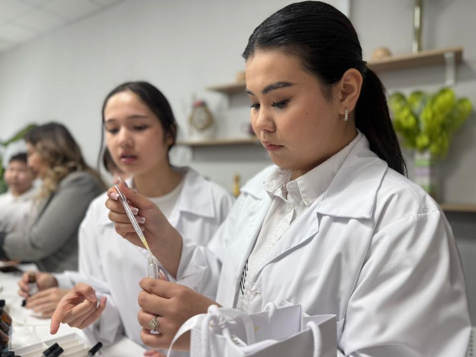 استانالىق جاستار وتاندىق ءيىسسۋ ونىمدەرىن دايىندايدى