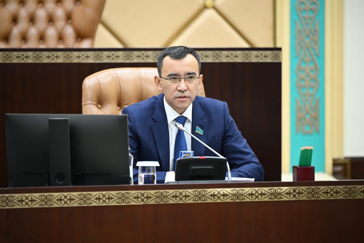 كونستيتۋتسيالىق رەفورما: مەملەكەتتىلىكتىڭ جاڭا كەلبەتى