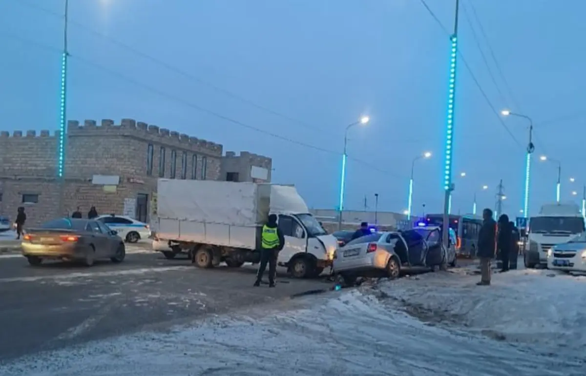 ماڭعىستاۋدا ءۇش كولىك سوقتىعىستى: ءبىر ادام اۋرۋحاناعا جەتكىزىلدى