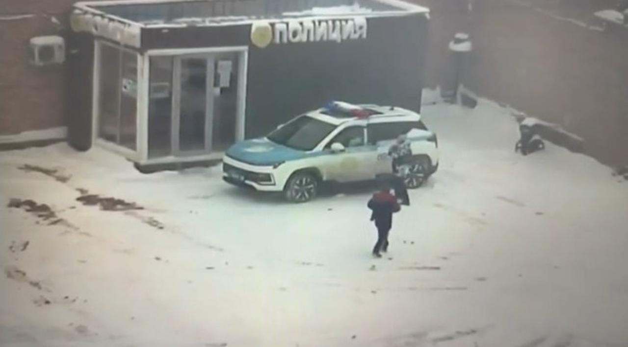 جامبىل وبلىسىندا پوليتسەيلەر وقۋشىنىڭ جوعالعان تەلەفونىن تاۋىپ بەردى