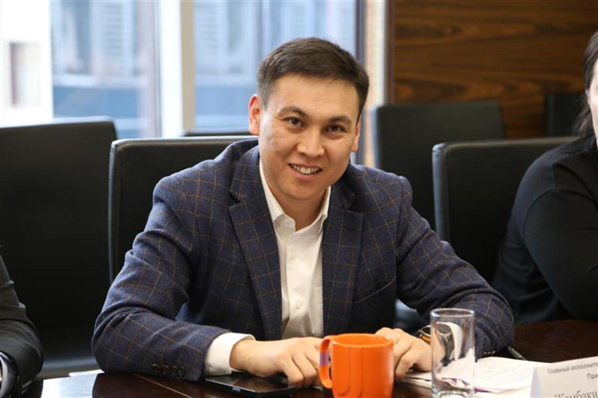 Kcell ءبىر جىلدا 2 ملن-نان استام كۇماندى قوڭىراۋدى بۇعاتتادى