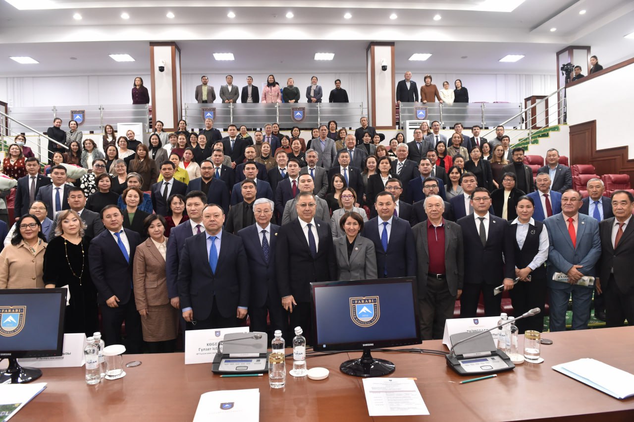 ابايدىڭ 180 جىلدىعى: قازۇۋ ءبىلىم بەرۋ جۇيەسىنە جاڭا پاندەر ەنگىزدى