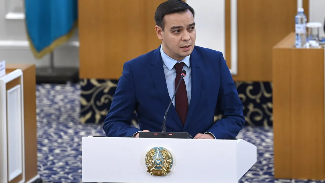 ادام قۇقىقتارى جونىندەگى ۋاكىل: ءومىر ءسۇرۋ قۇقىعى مەن ءادىل سوت – كونستيتۋتسيانىڭ ىرگەتاسى