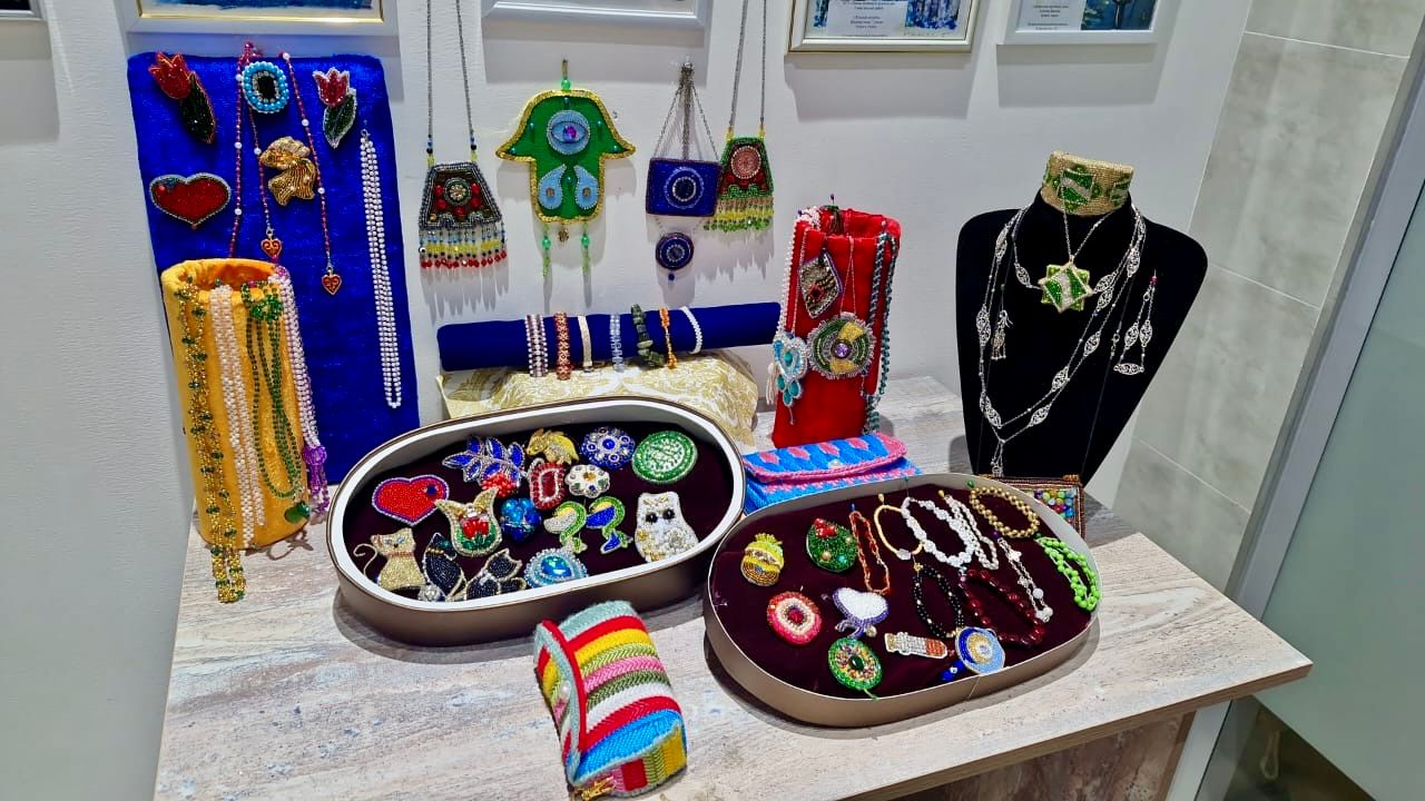 زەينەتكەرلەر «قىسقى شابىت» كورمەسىن ۇيىمداستىردى