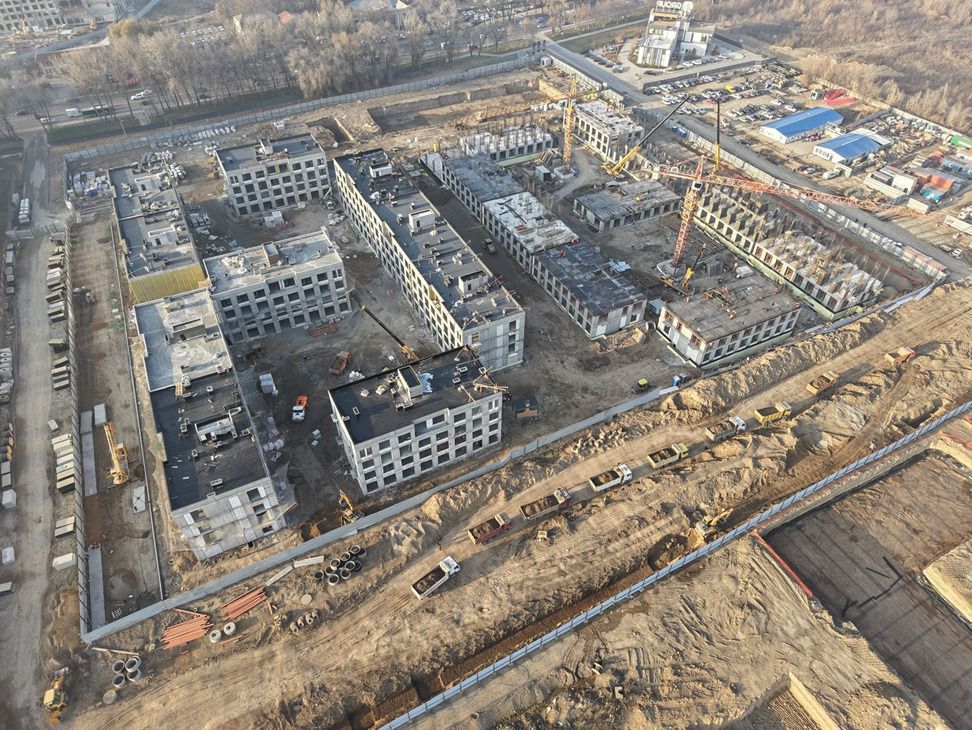 الماتىدا اۋەايلاققا جاقىن سالىنعان ەكى تۇرعىن ءۇي كەشەنىنىڭ قۇرىلىسى توقتاتىلدى