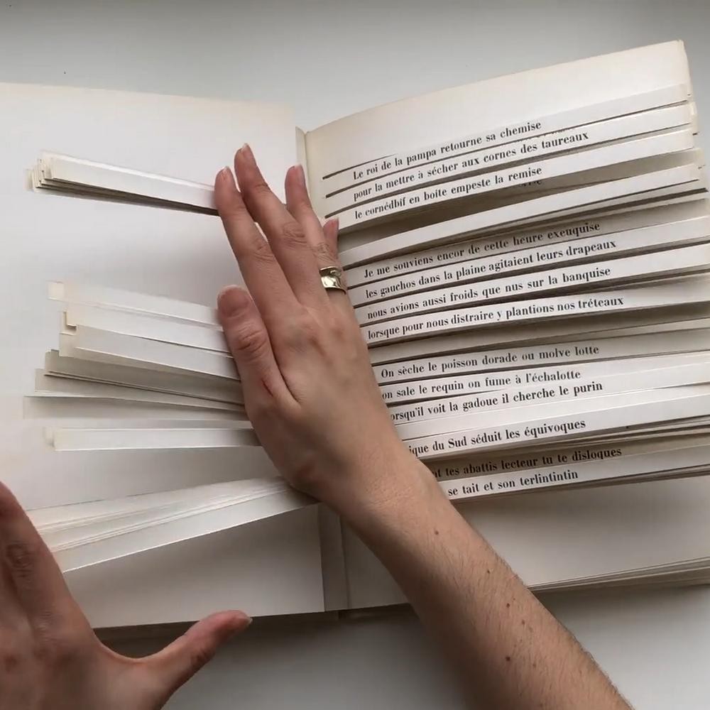 ولەڭ قۇراستىراتىن كىتاپ