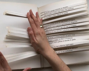 ولەڭ قۇراستىراتىن كىتاپ