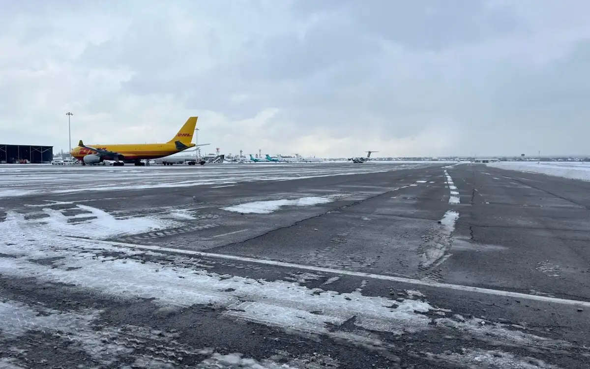 الماتىدا Air Astana رەيستەرى تۇمانعا بايلانىستى كەشىگىپ جاتىر