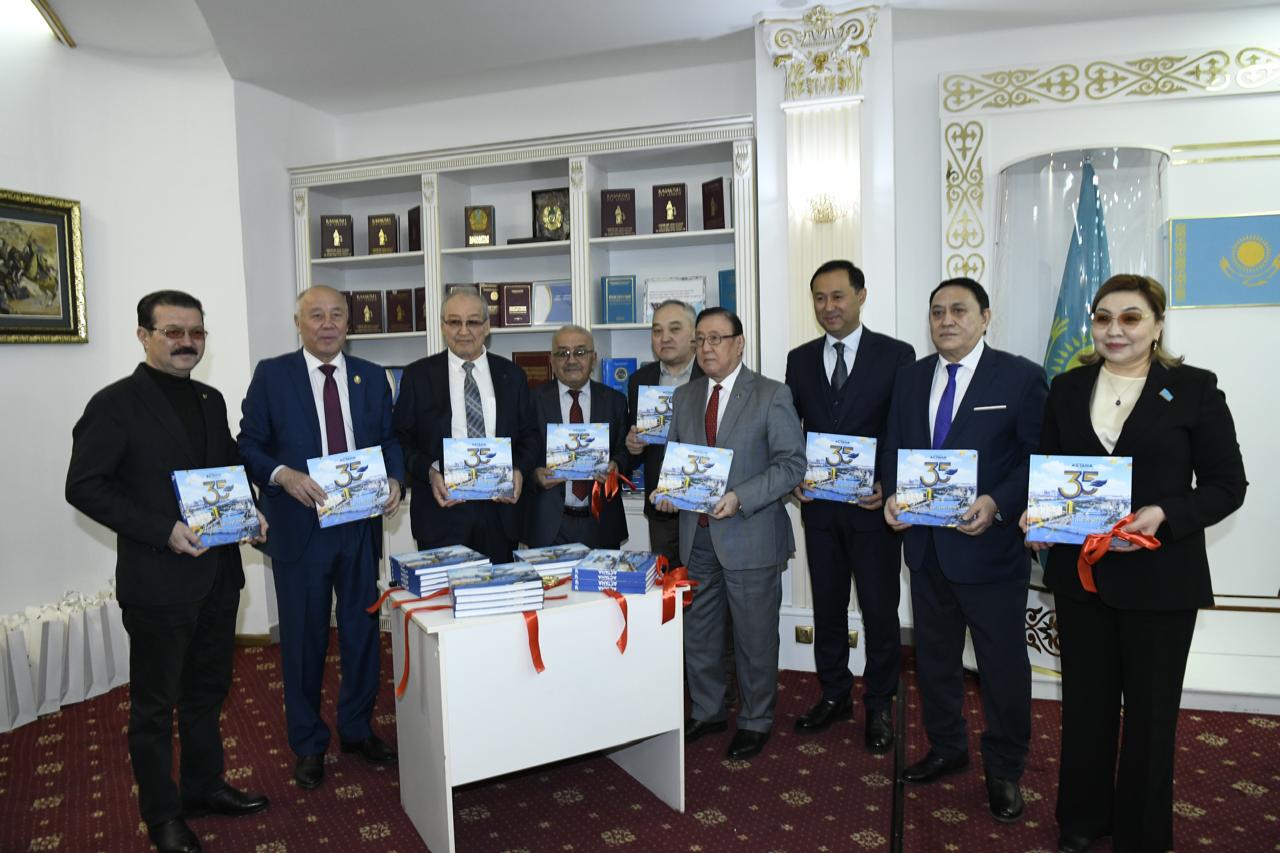 ەلوردا باسىلىمىنىڭ شەجىرەسى