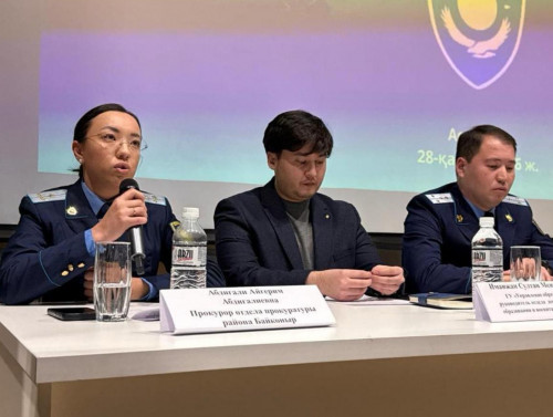 مەكتەپ وقۋشىلارىنا زاڭ مەن ءتارتىپ قاعيداتى ايتىلدى