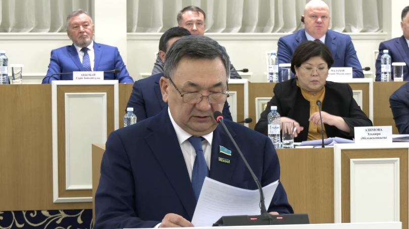 سەرىك ەگىزباەۆ كونستيتۋتسيالىق رەفورمانىڭ نەگىزىن قۇرايتىن ءۇش ستراتەگيالىق تىرەكتى بەلگىلەپ بەردى