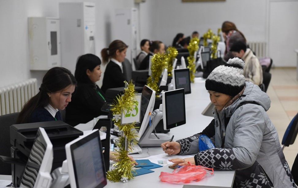 ارناۋلى جاردەماقى كىمدەرگە تيەسىلى؟