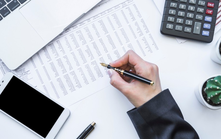 جۇيە جەتىلىپ, ۇدەرىس وڭتايلاندى