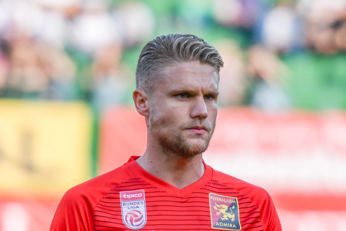 «ميلاننىڭ» بۇرىنعى ويىنشىسى «جەڭىس» فۋتبول كلۋبىنا اۋىستى