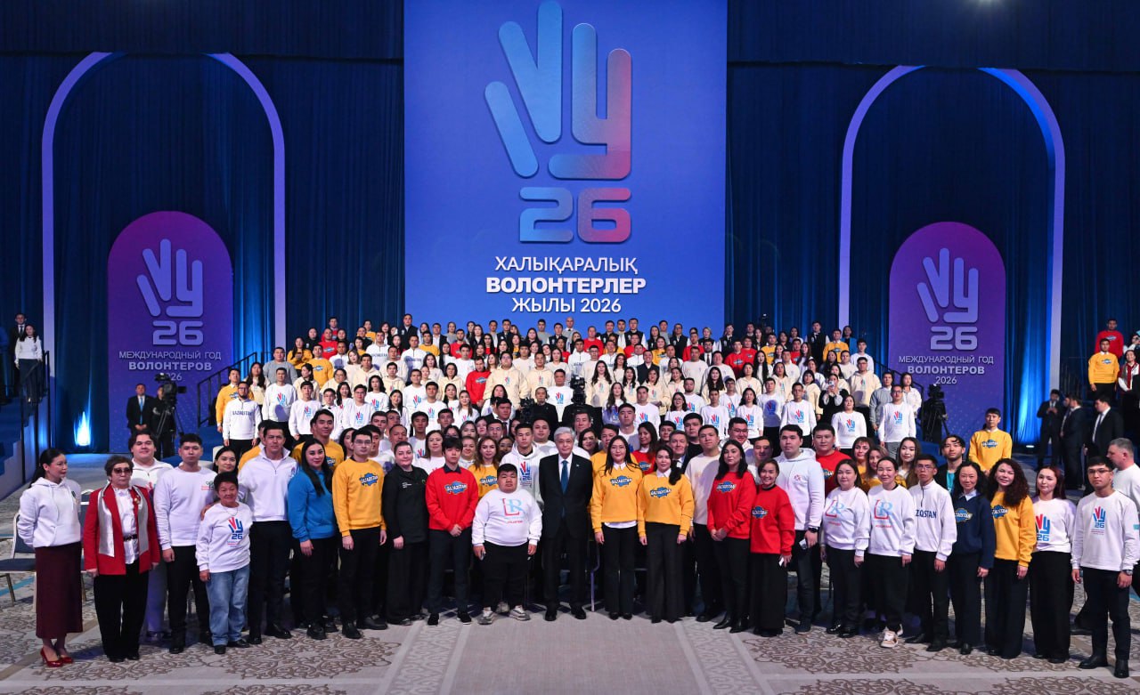 پرەزيدەنت: ەلىمىزدى ەشكىم سىرتتان كەلىپ كوركەيتىپ بەرمەيدى