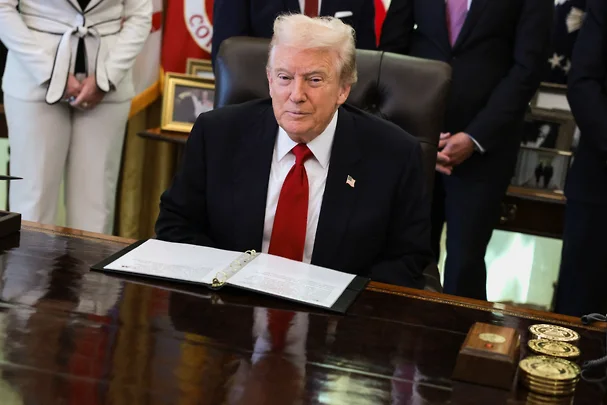 ترامپ: ءۇندىستان رەسەي مۇنايىنان باس تارتتى