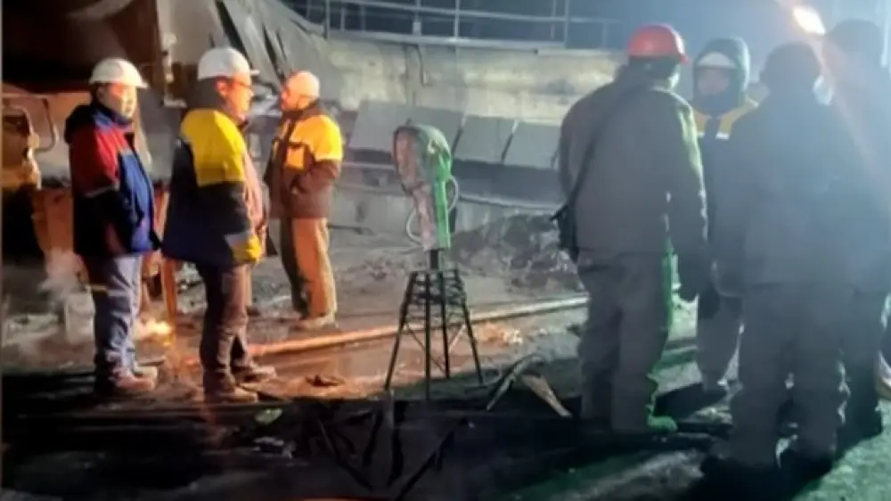 تارازداعى فوسفور زاۋىتىندا 3 ادامدى كۇيىك شالىپ, بىرەۋى كوز جۇمدى